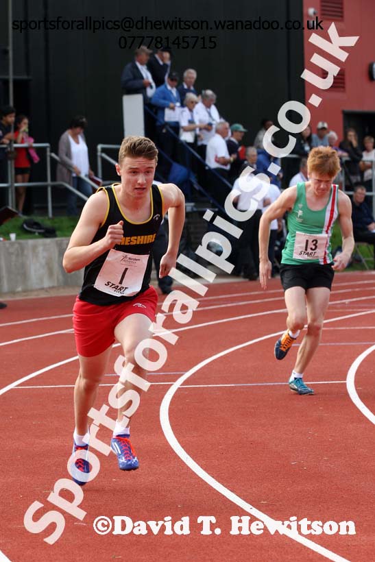 Mens 400 metres at the Northern Inter-Counties under-17s and 15s at Witton Park, Blackburn. Photo: David T. Hewitson/Sports for All Pics